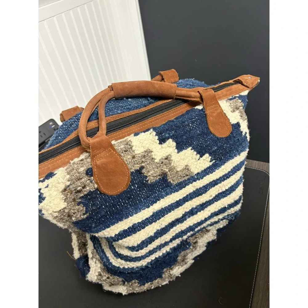 Humble Hilo Leather Wool Boho Satchel Crossbody Bag Cream Blue Gray‎ Purse